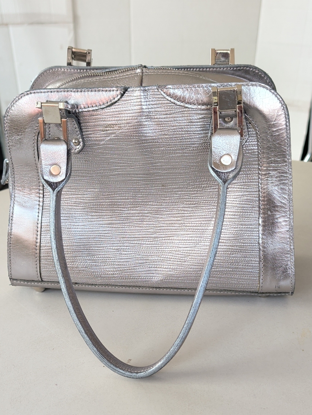 SAS Leather Metallic Silver Textured Top-Handle Shoulder Bag Lightweight Roomy